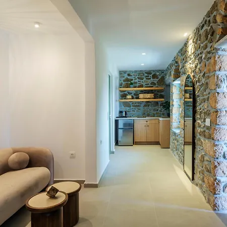 Trinitas Mare Psarou